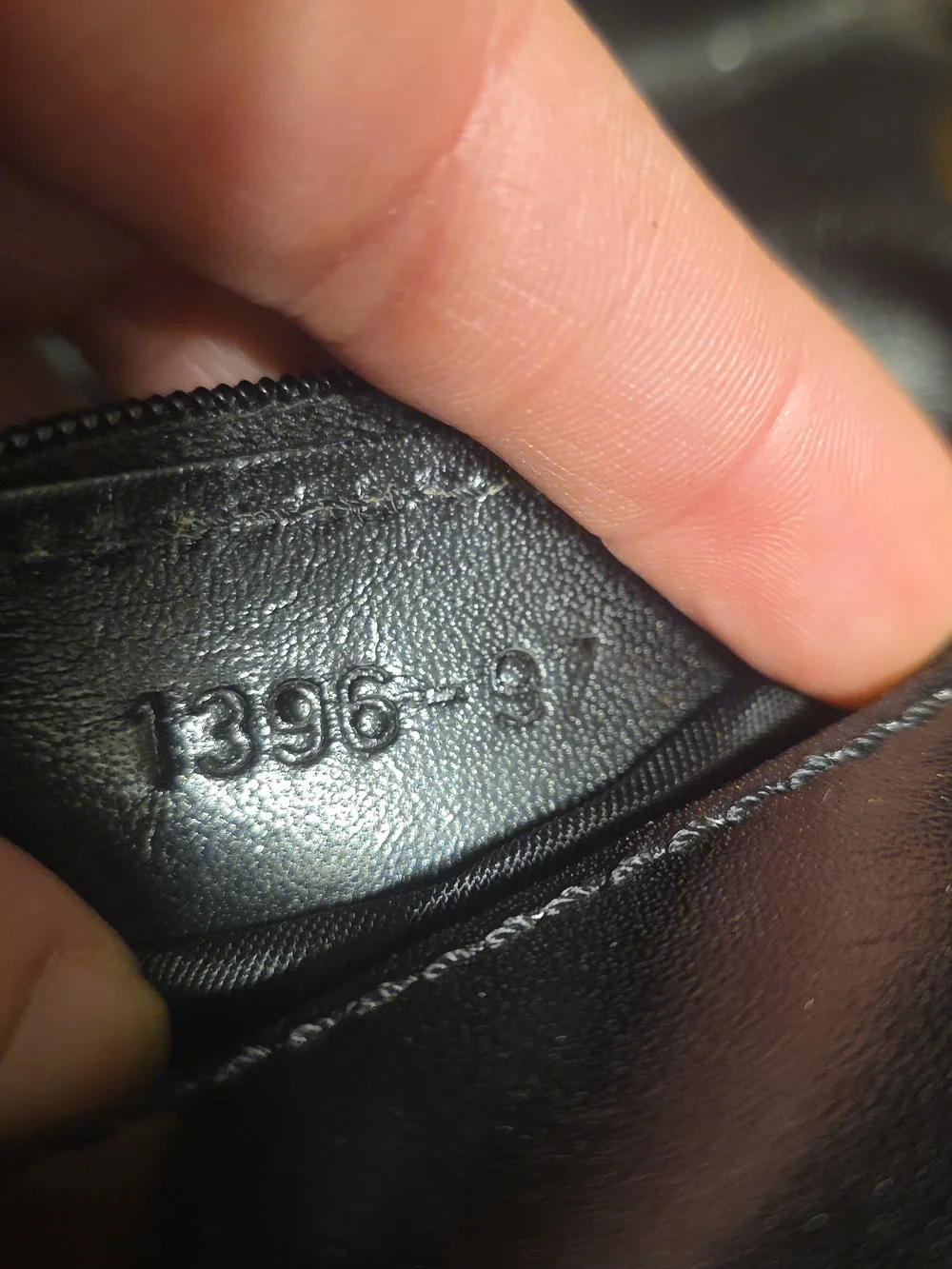 Bally Vintage Black Leather Chain Shoulder Bag - Picture 15 of 16